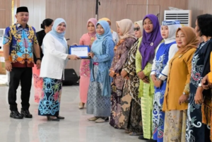Bupati Barsel Harap Perempuan Jadi Mitra Pemerintah