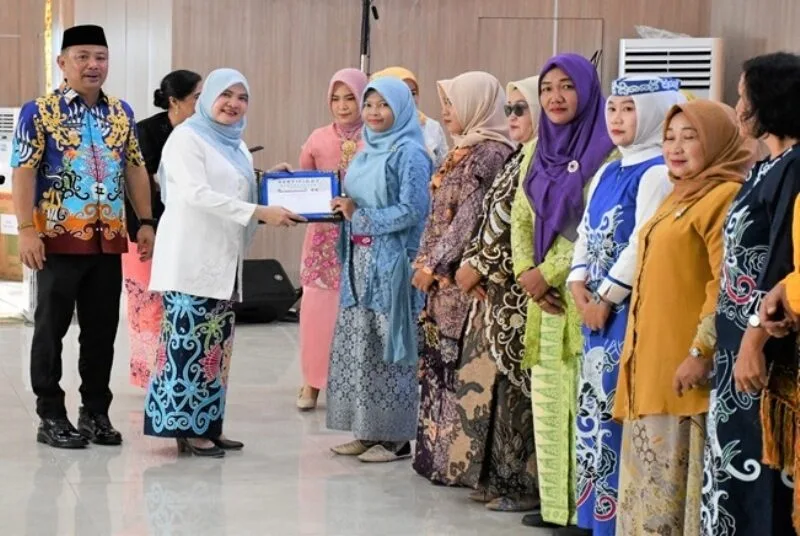 Bupati Barsel Harap Perempuan Jadi Mitra Pemerintah
