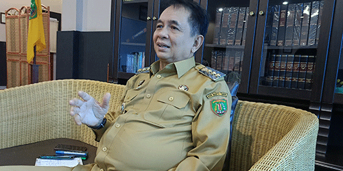 Bupati Bartim Imbau ASN dan Kerabat ASN Ikuti Vaksinasi HPV