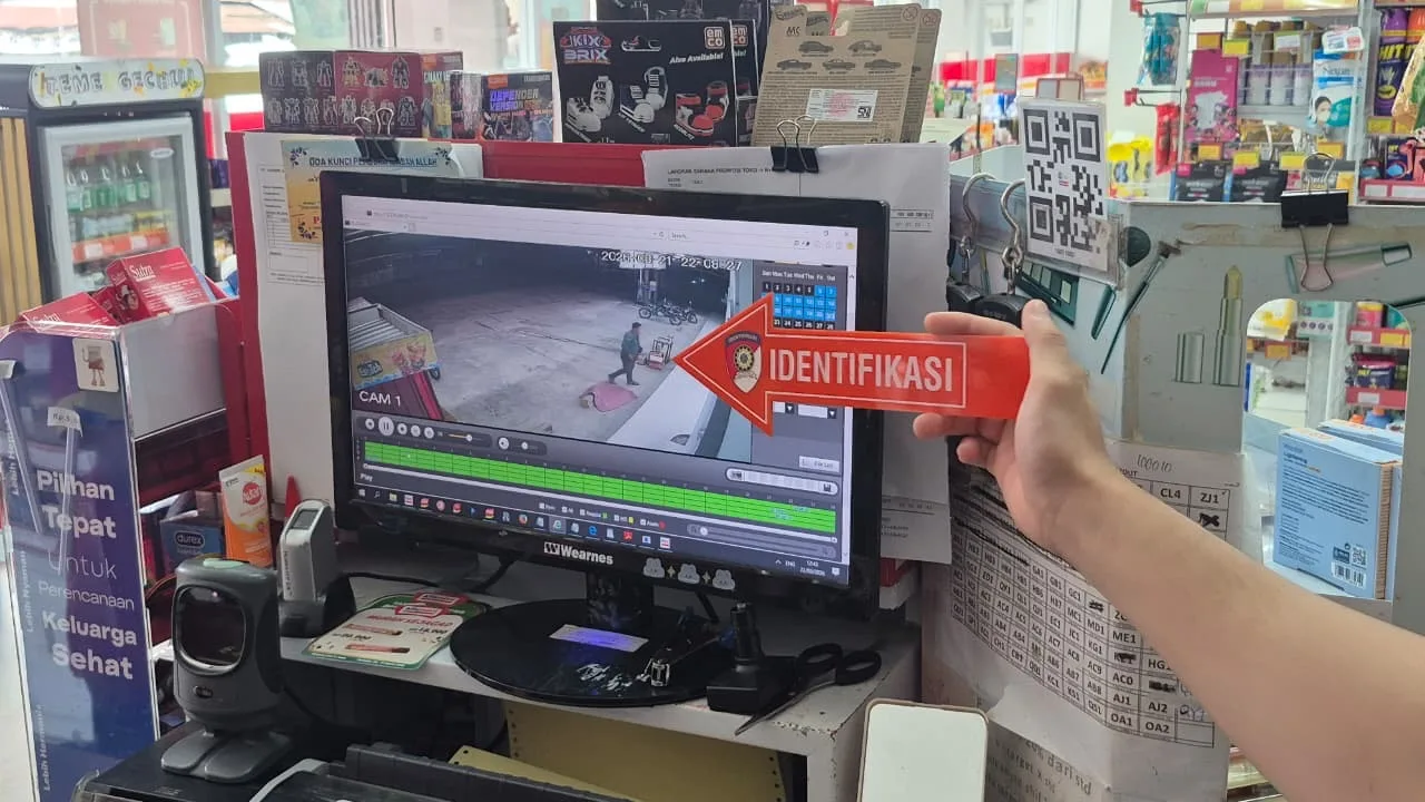 Kembali Alfa Mart Dirampok, Pelaku Bersenjata Celurit Gasak Uang dan Barang