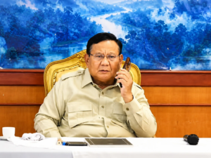 Dari Kalbar, Prabowo Langsung Pimpin Rapat Karhutla di Palangka Raya