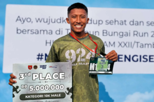 Taklukan Lintasan 10 Km, Prada Khoirul Zukron Bawa Nama Yonif TP 924/Uria Mapas ke Podium