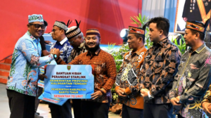 Pemkab Bartim  Terima Hibah 70 Unit Starlink dari Pemprov Kalteng, Perkuat Layanan Pendidikan dan Kesehatan